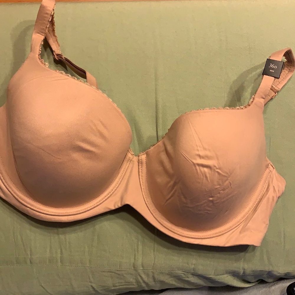 Victoria’s Secret brand new Demi Bra 36D